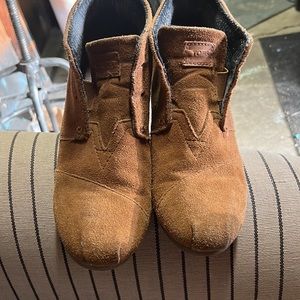 Tan suede wedges. Size woman 8